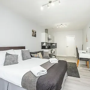 Apartment Securematics Kings Studio, London