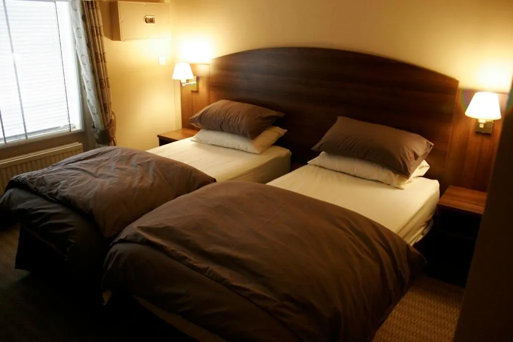 The Railway Tavern Hotel London 4*,  United Kingdom