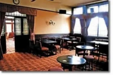 The Railway Tavern Hotel London Inn